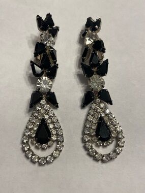 Vintage Black and Clear Chandelier Rhinestone Earrings